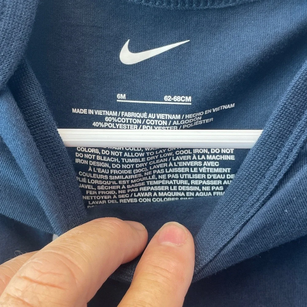 NWT‎ Nike Dark Blue Infant onesie